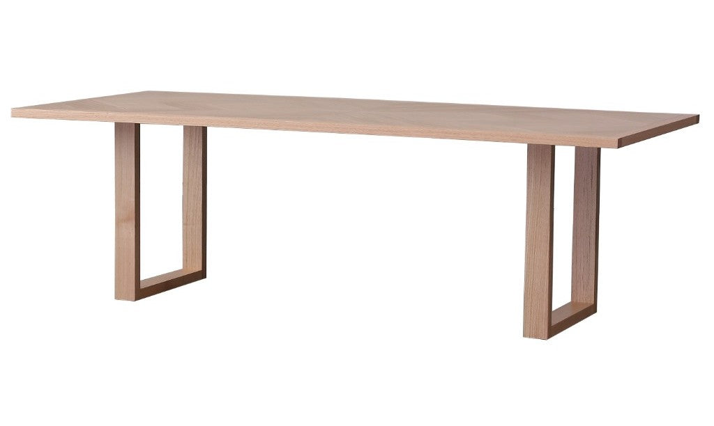 Perisher Dining Set